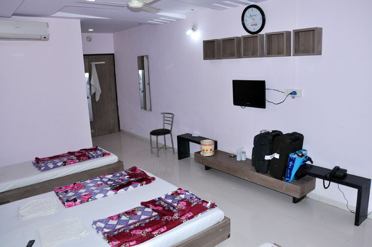 Hotel Radhe Palace Morbi Super Delux Room, Delux Room, Restaurant, Ac/Banquet, Conference Hall 